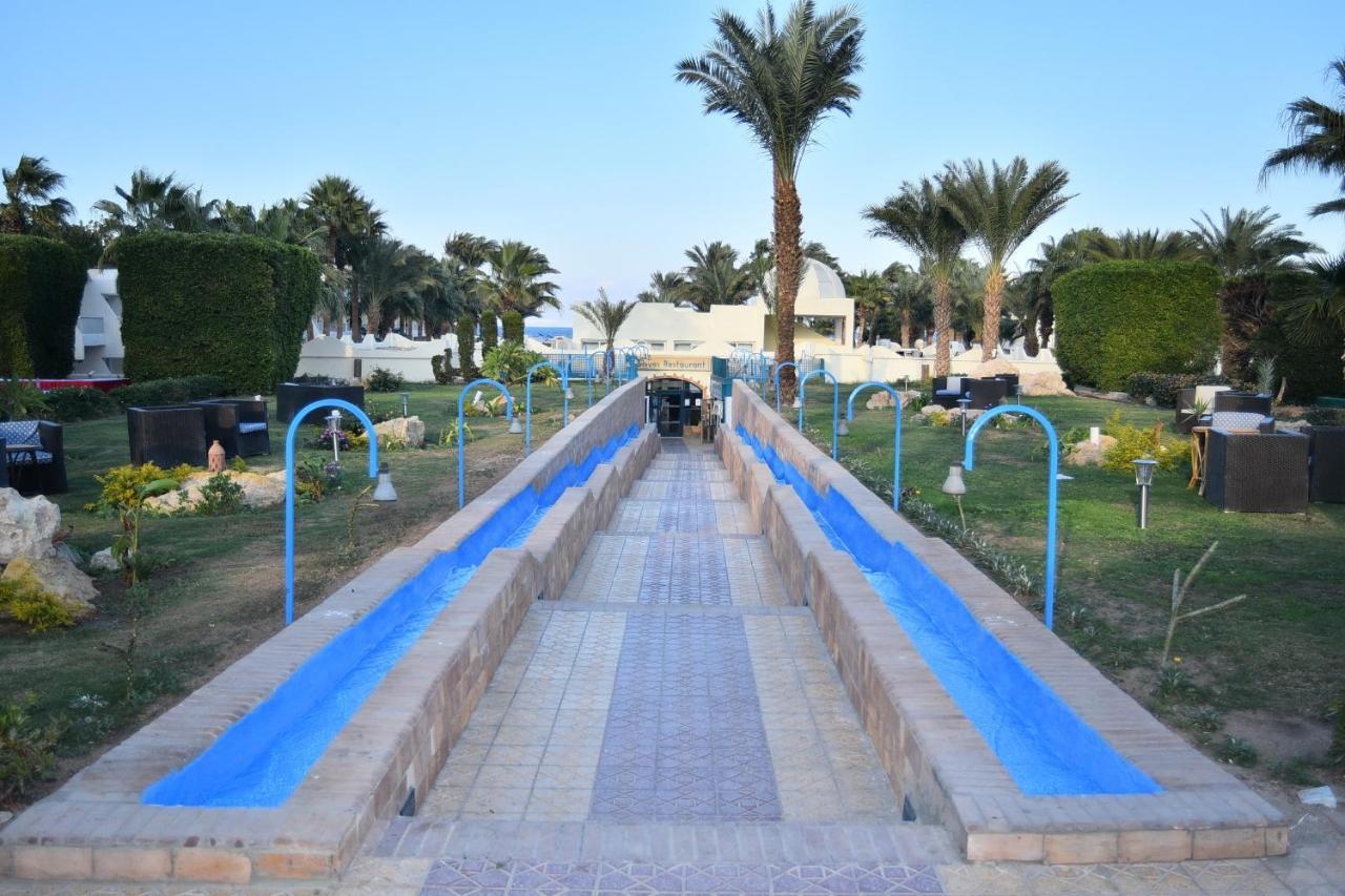 Empire Aqua Park Курортный комплекс 3*