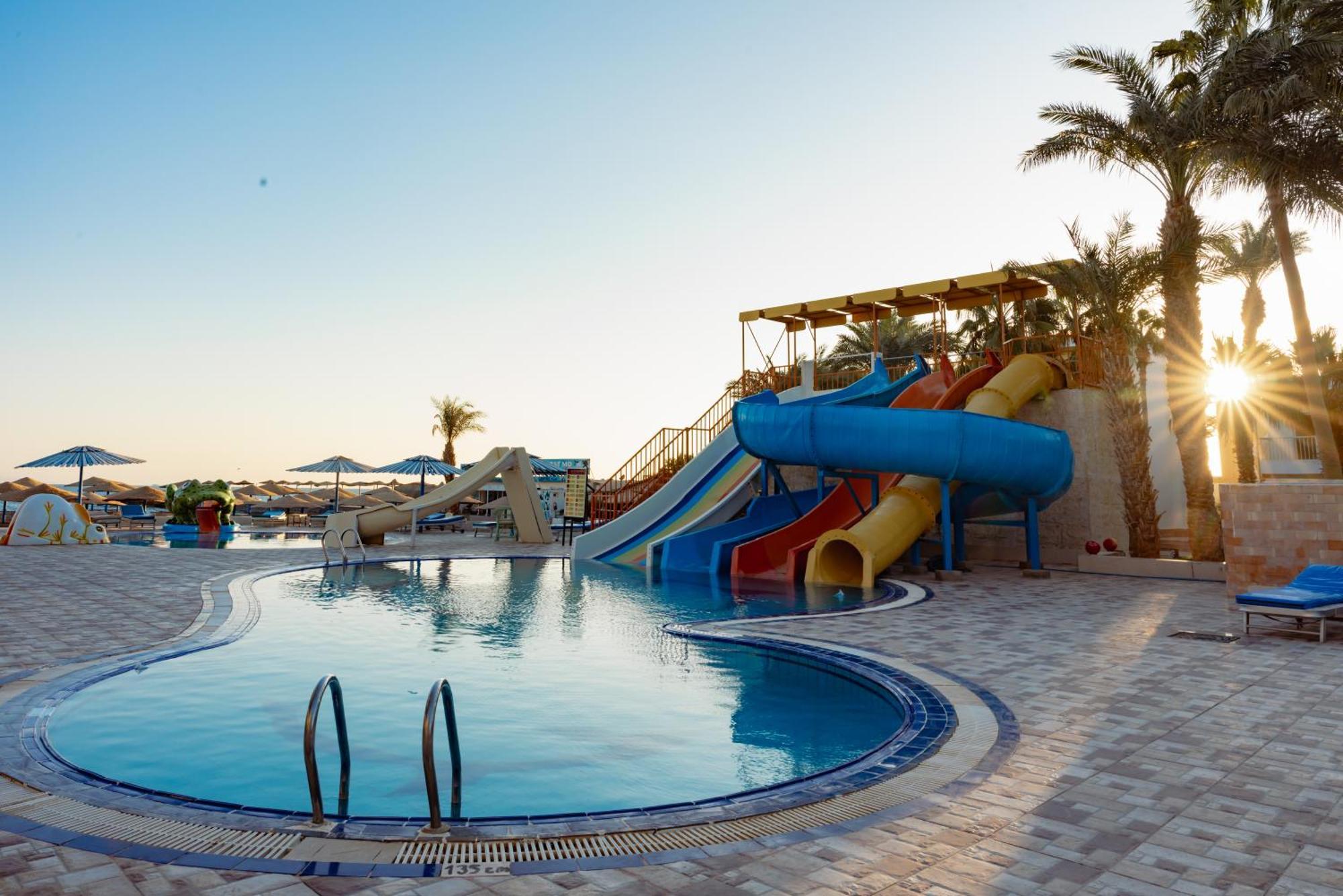 Empire Aqua Park Хургада